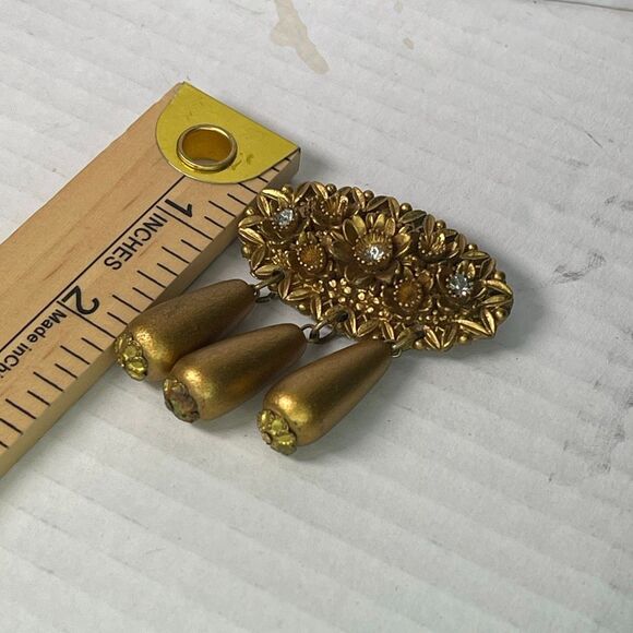 Vintage celluloid float dangle gold tone brooch - Picture 7 of 9